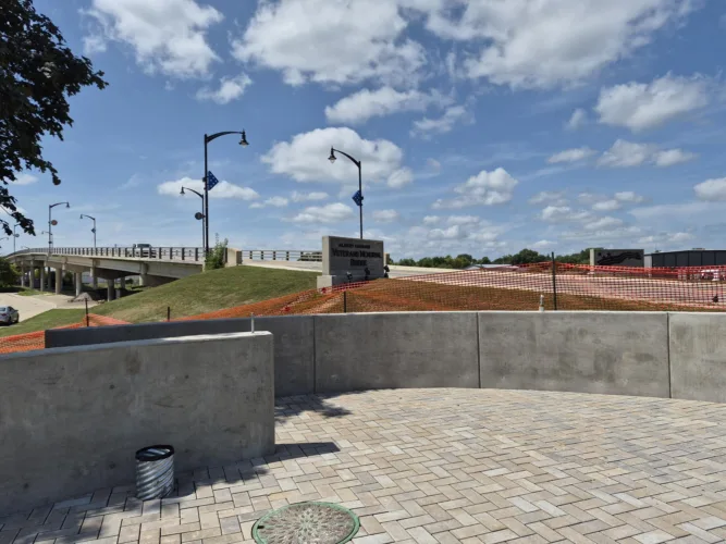 Veterans plaza progresses